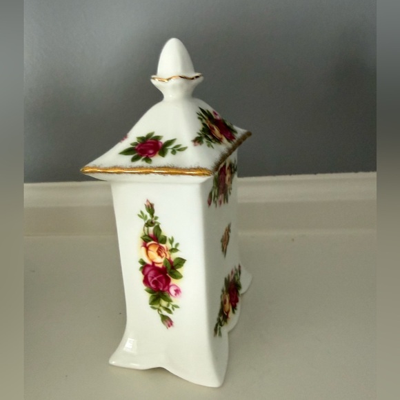 Royal Albert Old Country Rose small Carriage Clock - Picture 2 of 3